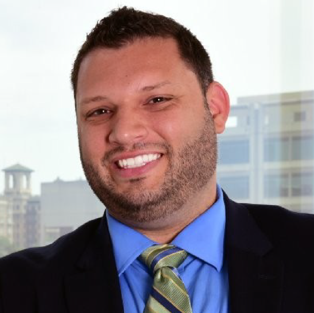 Alex Ortiz headshot